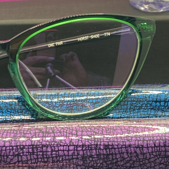 NWT authentic l.a.Eyeworks eyeglass frame. Horse shoe in emerald green - Picture 3 of 9